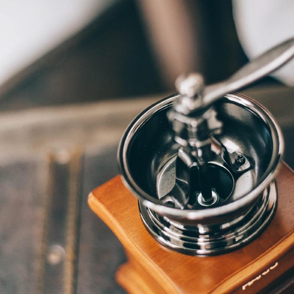 Ручная кофемолка HARIO Standard MCSR-1