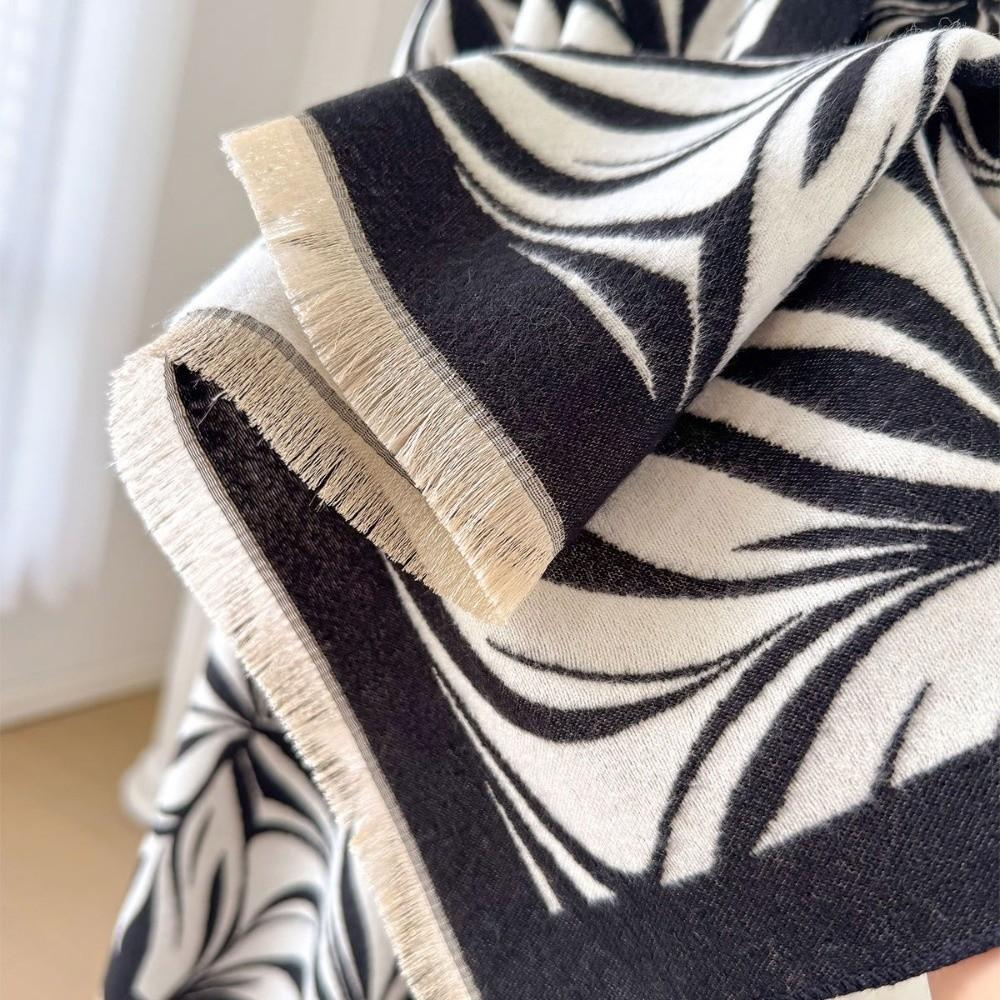 Versatile Imitation Cashmere Scarf Warm Jacquard Shawls  Winter Season Women Fashion Accessory