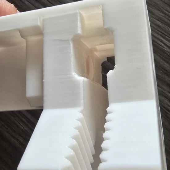 Держатель для пляжного полотенца Колышек Регулируемый Ветрозащитный Зажим для фиксации полотенца Сверхпрочный Уличный Совместимый с песком и травой Зажим для пляжного полотенца