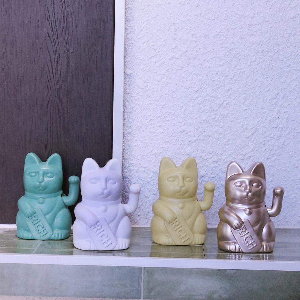 Статуэтка Манэки-нэко Счастливый Кот Машущий Лапкой Привлекающий Удачу Кот с Монетой Японский Амулет Удачи для Дома Офиса Смоляной Декор Подарок