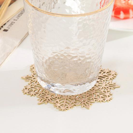 Cup Coaster Mug Pad Hollow-out Design Non-Slip Decorative Christmas Snowflake Table Mat Placemat Decoration