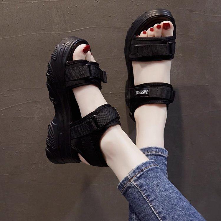 Sports Sandals Women's 2025 Summer New Muffin Thick Sole Heightening Small Velcro Casual Beach Roman Shoes