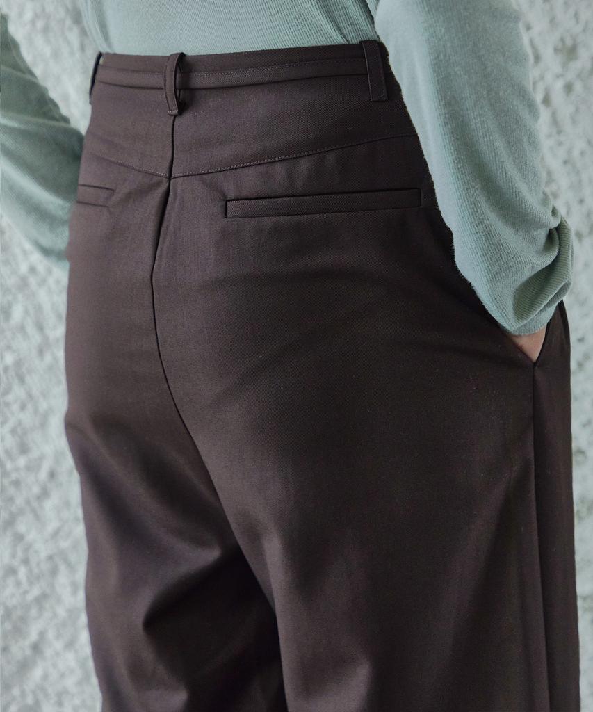 IHR Wide Tuck Belted Pants / Dark Brown