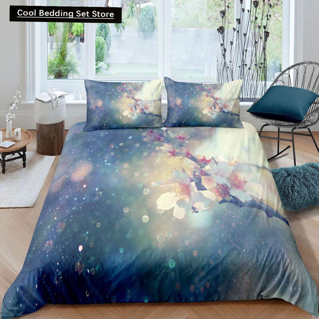 Комплект постельного белья «Цветущая розовая вишня» размера «king-size» и «queen-size» с весенней флорой. Пододеяльник с японскими цветами. Мягкий полиэстеровый чехол.