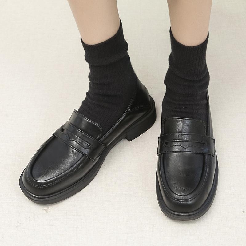 Мокасины на толстой подошве. Женские туфли на плоской подошве. Женские осенние и зимние новые слипоны.