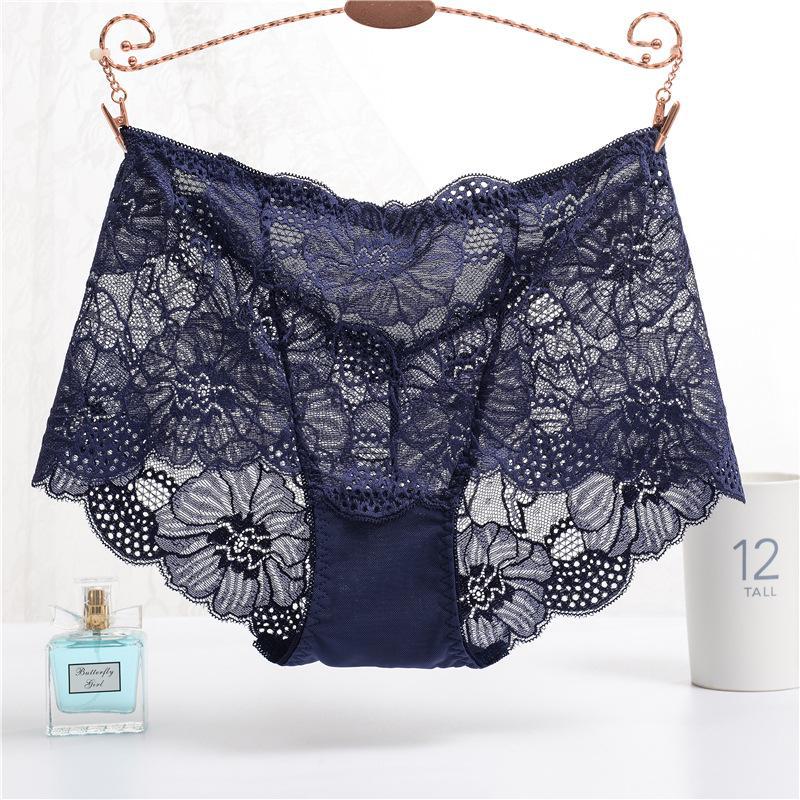 Прозрачные кружевные трусики со средней посадкой, дышащей хлопковой вставкой и приподнимающим бедра дизайном