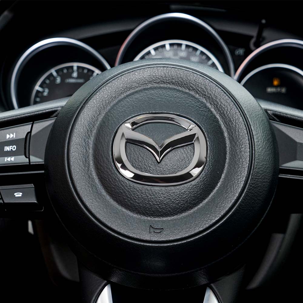 1pcs ABS Car Steering Wheel Center Sticker Auto Emblem Decal For Mazda 2 3 4 5 6 7 CX-7 CX3 Cx5 RX8 RX3 MX5 Atenza Axela Verisa umbrx11
