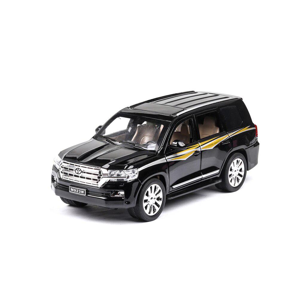 Игрушечная машина с музыкой и освещением