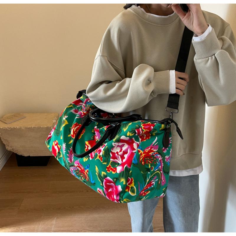 Chinese Ethnic High Capacity Travel Bag Versatile Contrasting Color Sports Fitness Handbag Personalized Northeast Big Flower Cotton Coat Crossbody Bag