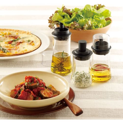 iwaki Heat-Resistant Glass Sprinkle Bottle, Black, KT5031-BKF