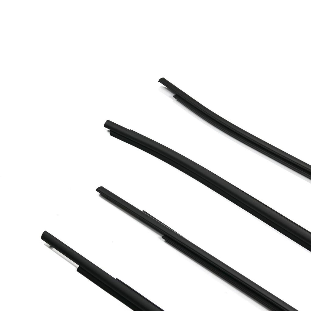 Совместимо с четырехдверными моделями Toyota Hilux 2016-2020 годов: Водонепроницаемая полоса-уплотнитель для наружной стороны окон и дверей