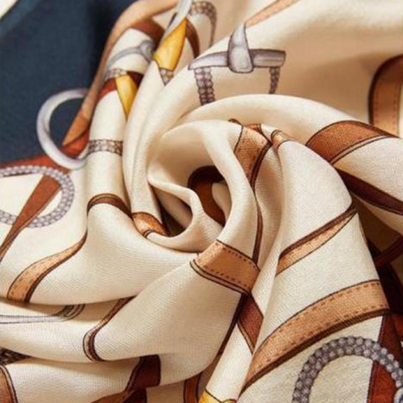 Daks Navy Chain Pattern Long Silk Scarf Dcsc6e011n2