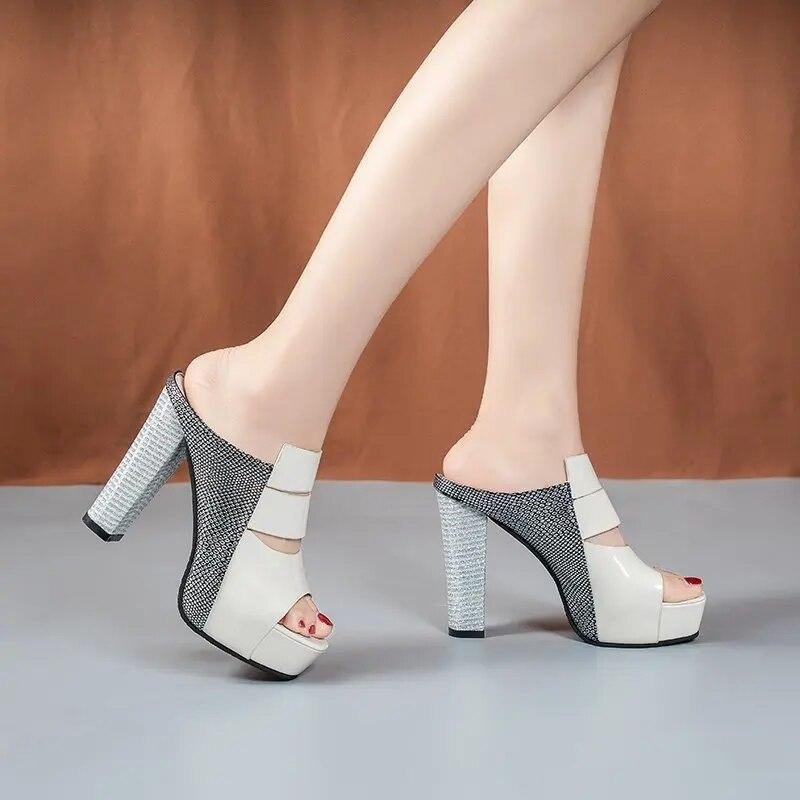 Женская обувь, летние тапочки, модные непромокаемые сандалии на высоком каблуке, женские нескользящие шлепанцы на толстом каблуке с открытым носком