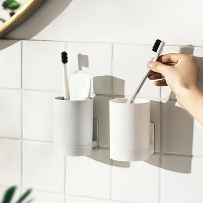 Пластиковый настенный стакан для зубной щетки. Настенный полезный липкий держатель для зубной пасты.
