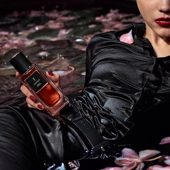 Yves Saint Laurent Комбинезон - Le Vestiaire Des Parfums, Яркий аромат магнолии с белоцветочным шлейфом, 35 мл/75 мл/125 мл