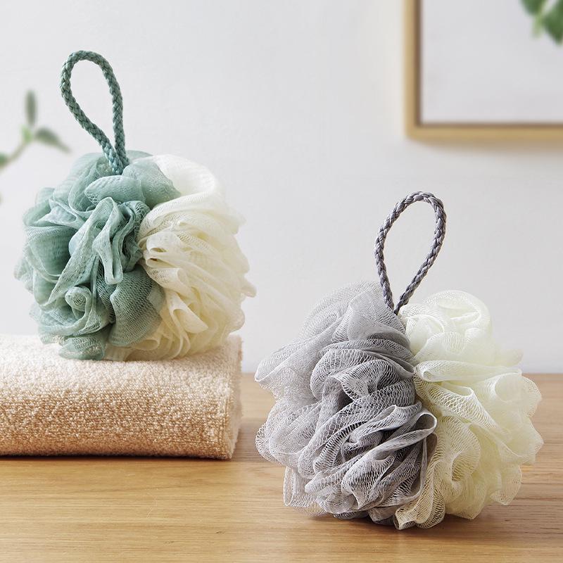 Two-Tone Shower Ball with Lanyard: Soft, Thickened Bath Flower for Rich Lather and Back Scrubbing.