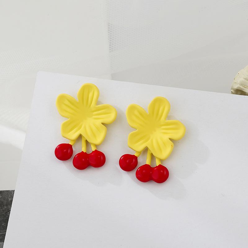 Серьги Сердечки и Маргаритки из серебра 925 пробы - Забавный дизайн с капельной масляной краской, серьги-пусеты в виде цветков и серьги-клипсы с подвесками