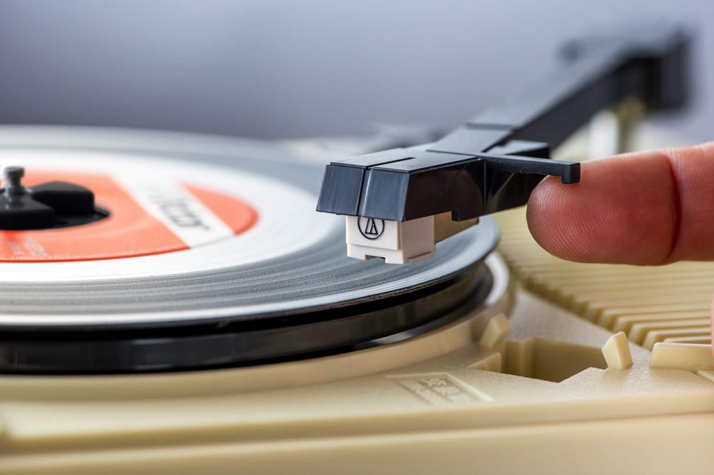 Portable record player mixer record player & (portable (single item))