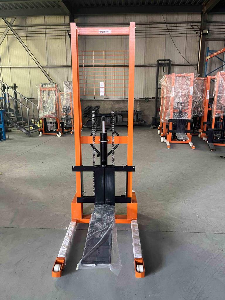 Manual and Electric Hydraulic Stacker: 1-2 Ton Capacity Forklift & Lifting Truck