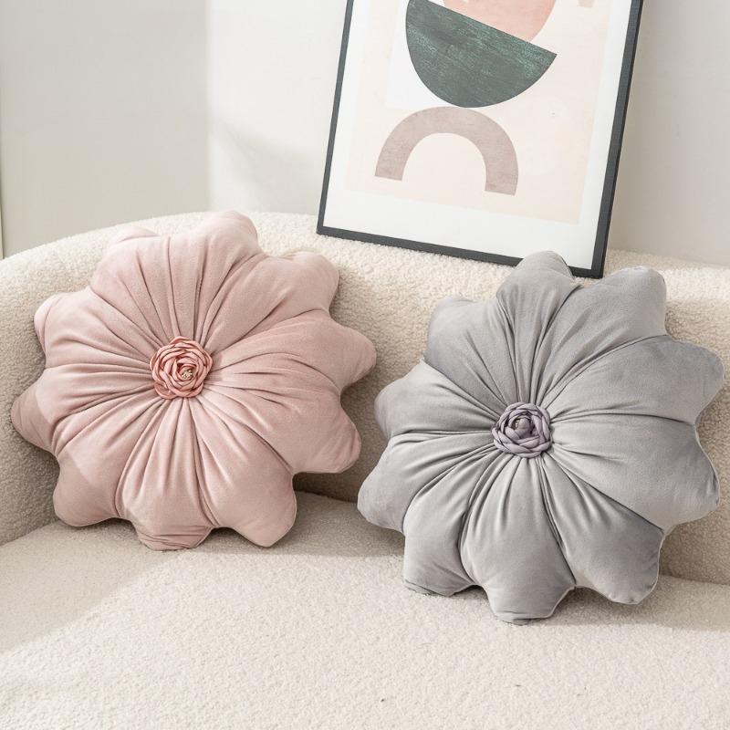 Sunflower Hug Pillow Soft and Skin Friendly New Product Dutch Velvet Sofa Bedroom Flower Shaped Backrest Pillow Simple Style