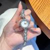 Новые китайские наручные часы Высокая ценность Легкая роскошь Бусины Женские часы Высокое чувство Перламутр Кварцевые часы