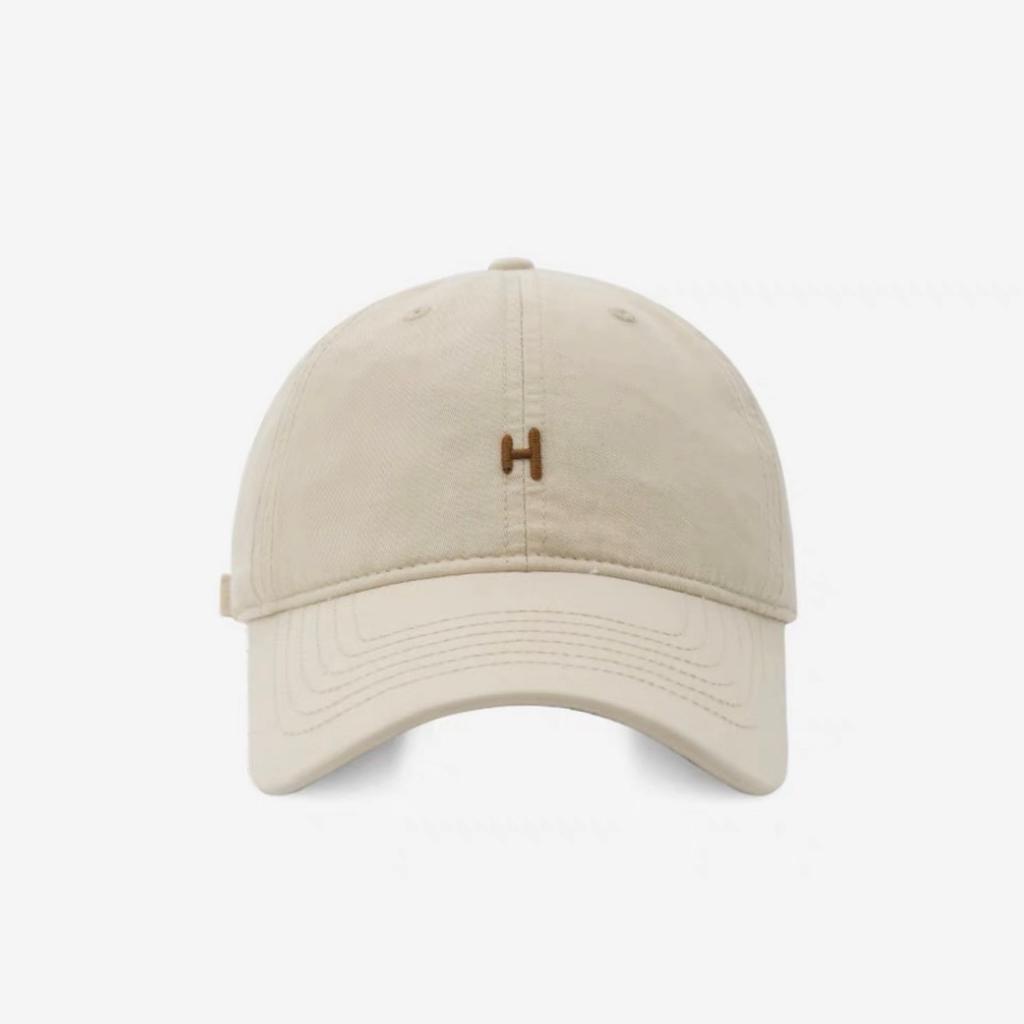 Простая и модная бейсболка с вышивкой буквы H для мужчин и женщин  Летняя корейская версия  Универсальный мягкий верх, козырек «утиный язык»