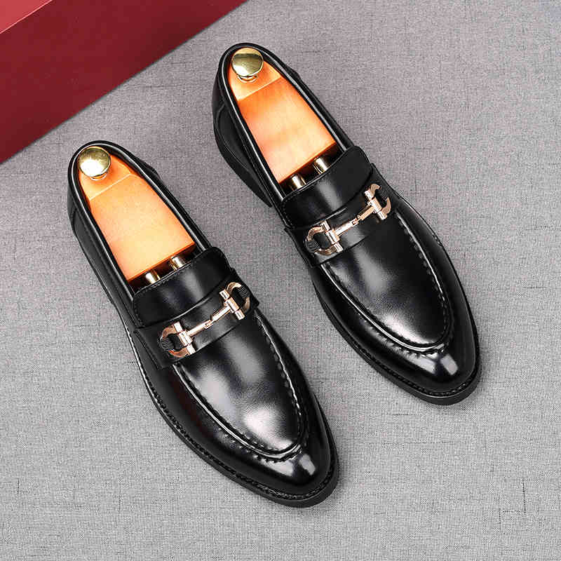 Новое поступление Мужские Белые Черные Металлические Пуговицы Свадебные Туфли Мужские Повседневные Лоферы для Выпускного Вечера Zapatillas Hombre