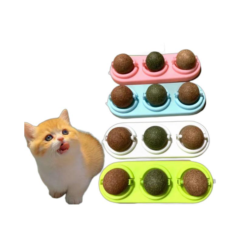 Catnip Merry-Go-Round: Self-Play Teething Toy with Matatabi Fruit for Cats