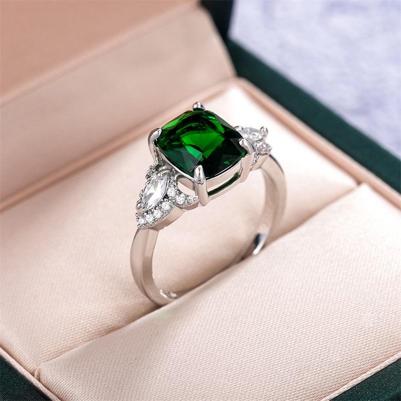 Retro High-Quality Silver Plated Band Rings for Women Luxury Inlaid Green Stone Jewelry Best Anniversary's Gift for Wife