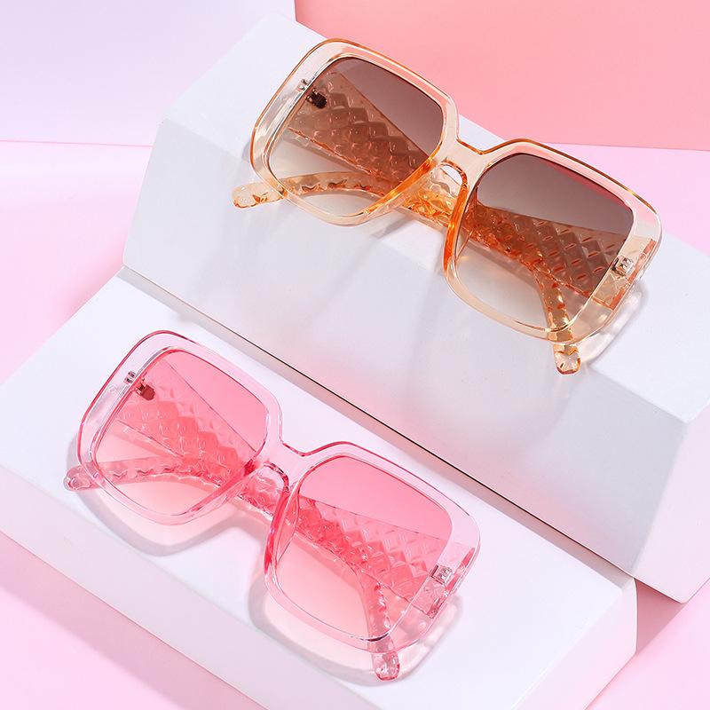 Square sunglasses, European and American versatile square glasses, fashionable textured foot silk sunglasses for women