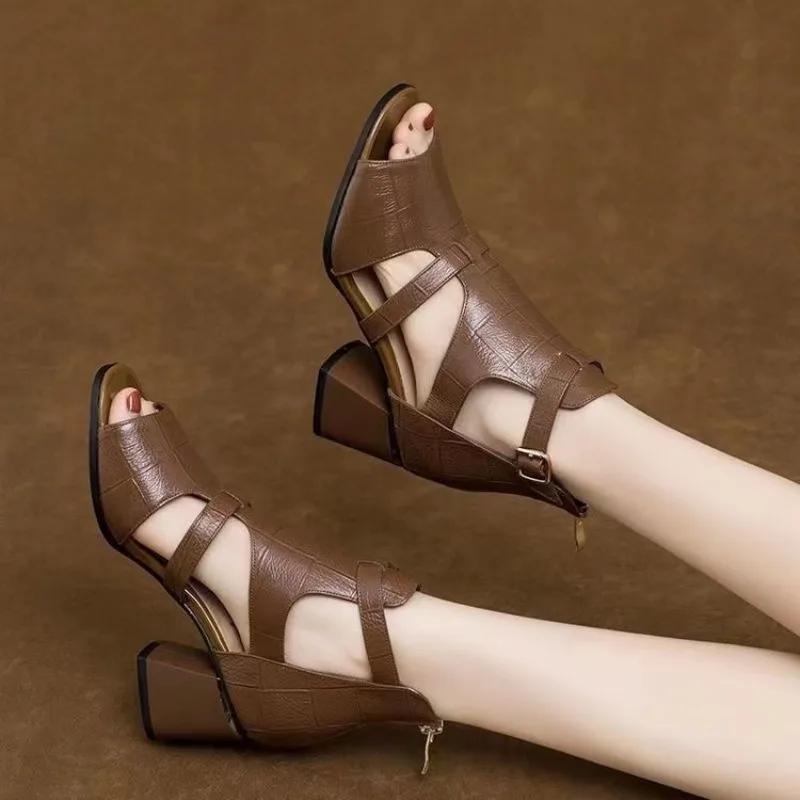 Модные женские сандалии-гладиаторы из мягкой кожи на мягкой подошве, женские летние новые сандалии на платформе и танкетке, модные дизайнерские сандалии с вырезами