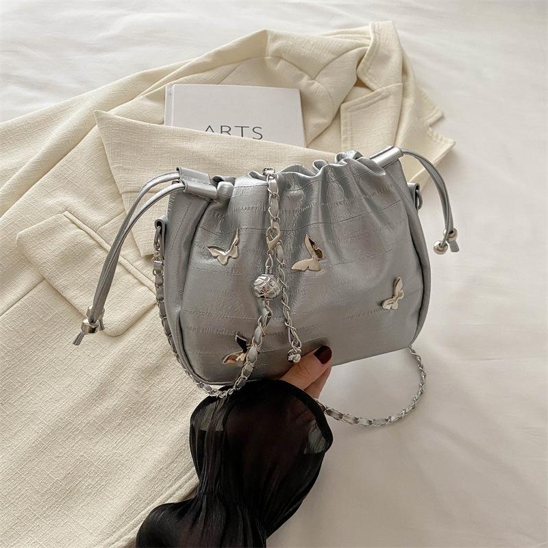 Весна и лето Новая простая сумка через плечо Корейская повседневная сумка-ведро Текстурная сумка для поездок на работу через одно плечо подмышечная сумка для женщин