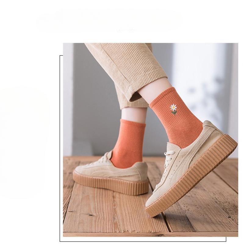 5 пар осенне-зимних женских вышитых носков средней длины из хлопка, однотонные модные удобные женские носки