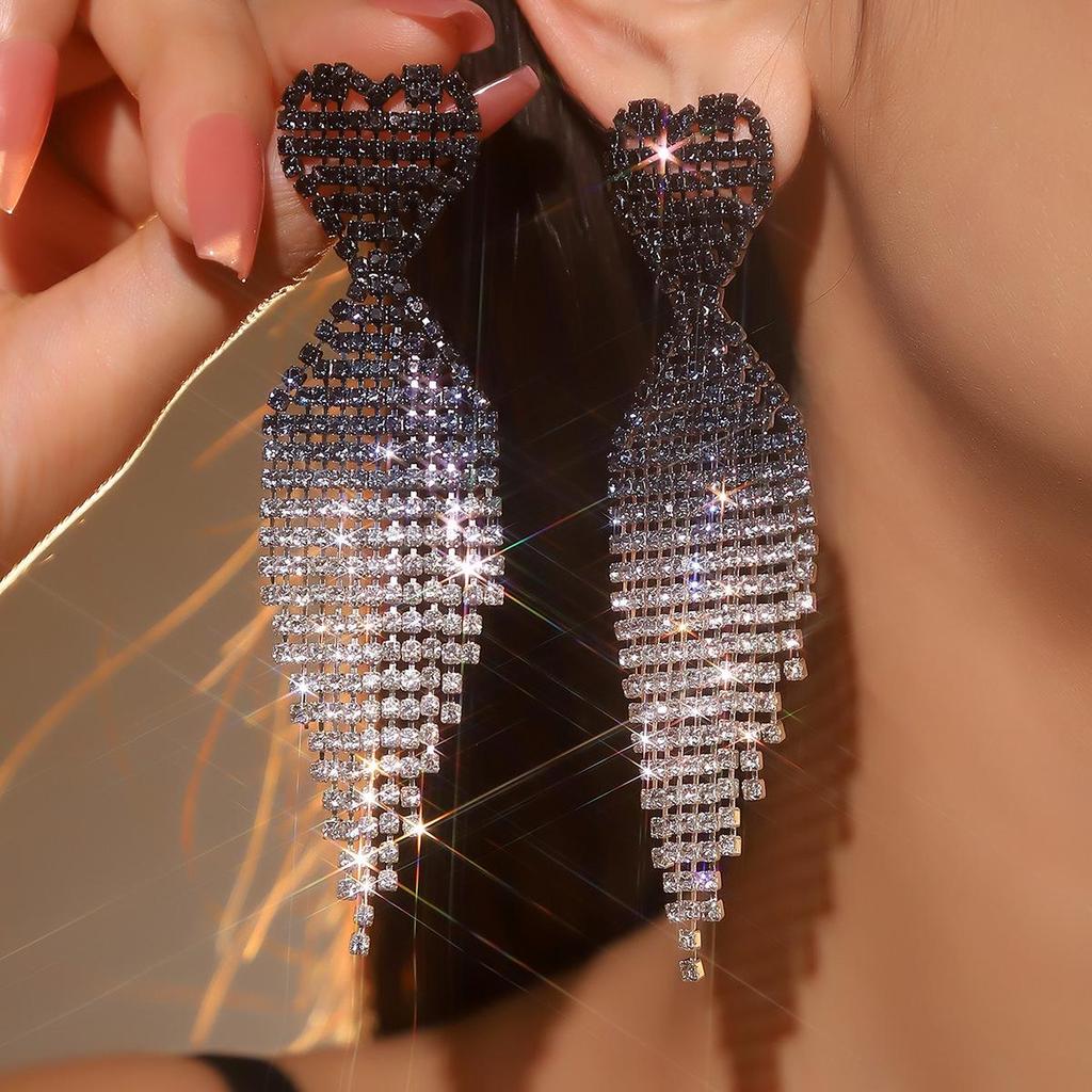 Luxurious Valentine's Shiny Diamond Heart Tassel Earrings for Women - Fashion Peach Heart Studs.