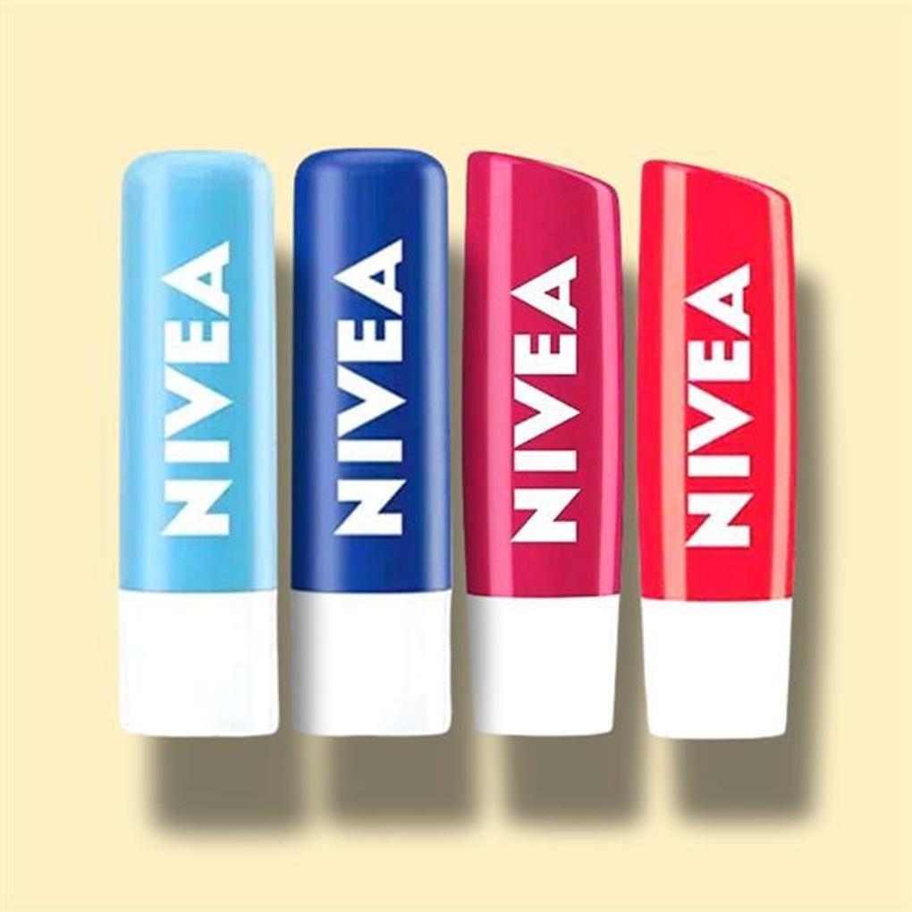 Nivea Lip Care Lip Balm 4.8g Cherry Shine Natural Mineral Oil Lip Care