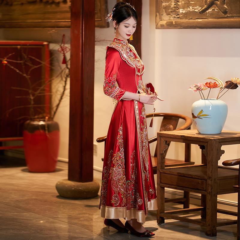 "Slim Fit Satin Xiuhe Dragon & Phoenix Chinese Wedding Dress"