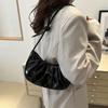 Модная и простая плиссированная однотонная сумка через плечо в виде облака, элегантная летняя женская сумка через плечо из искусственной кожи в форме полумесяца