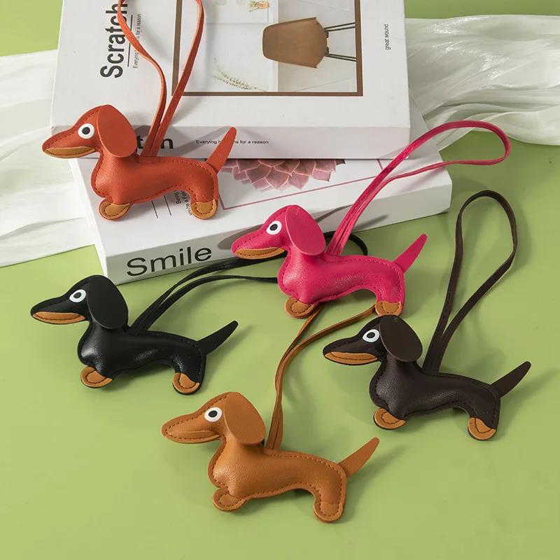 Classic Cute Puppy Dog Bag Pendant Key Chain Fashion PU Leather Dachshund Key Ring Accessories Women