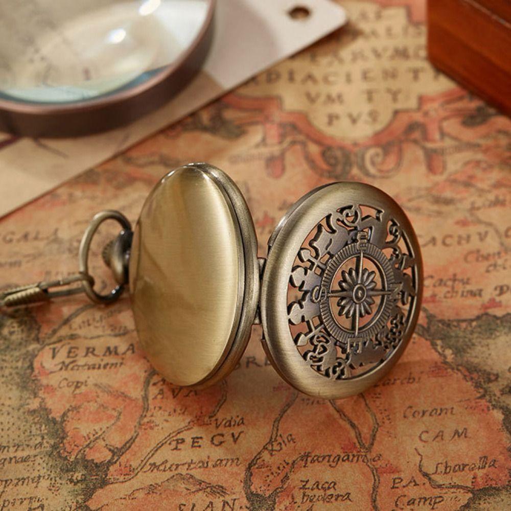 Pocket Watch Design Outdoor Navigation Pocket Watch Compass Vintage Bronze Compass Portable Compass