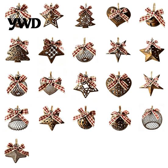 Indoor Winter Festival Hanging Ornaments 6 Pcs Rusty Iron Christmas Ornaments, Hollow Metal Tree Star Heart Rustic Fireplace Garland Decorations Ball