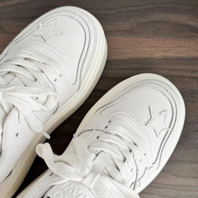 Женская обувь – Кроссовки