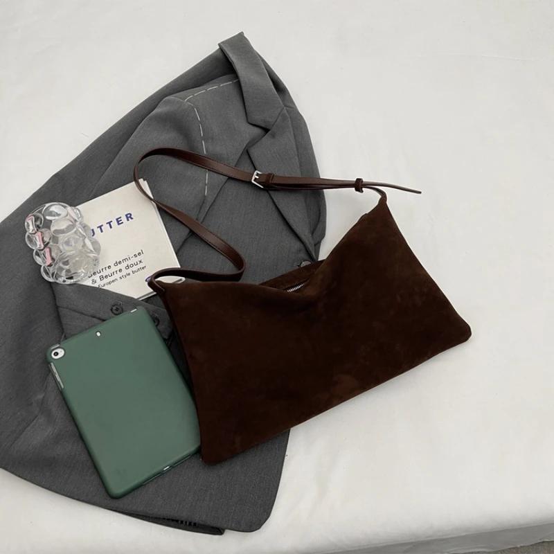 Винтажная женская накладная матовая замшевая новая осенне-зимняя сумка через плечо под мышкой, простая сумка-тоут, большая вместительная сумка для поездок на работу