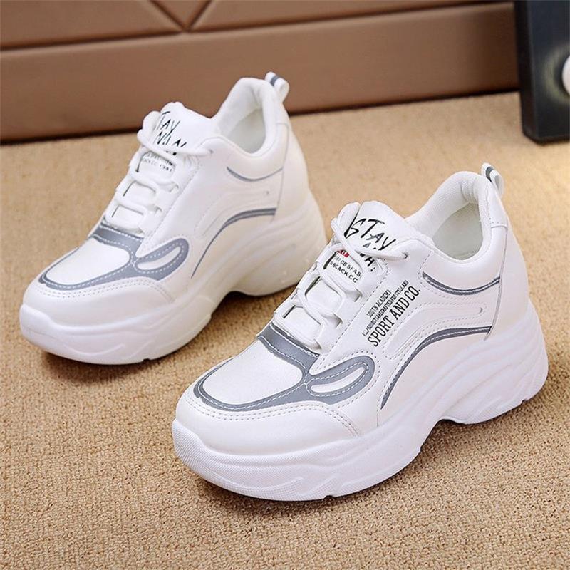 Женские кроссовки «папины кроссовки» трендовая обувь на платформе с увеличением высоты универсальные 2025 новые осенние с увеличением высоты повседневные спортивные белые кроссовки