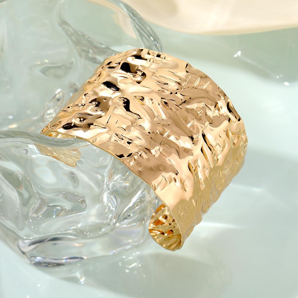 Gold Simple Artificial Engraved Bracelet Women Women Polished Smooth Sexy European Style Luxury Summer Bracelets Matching Accessories