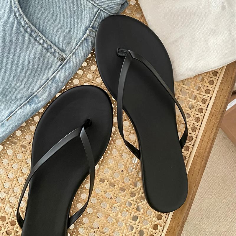 Whole cowhide~ niche flip-flops red summer wear seaside beach ladies flat-bottomed slippers pinch women's black