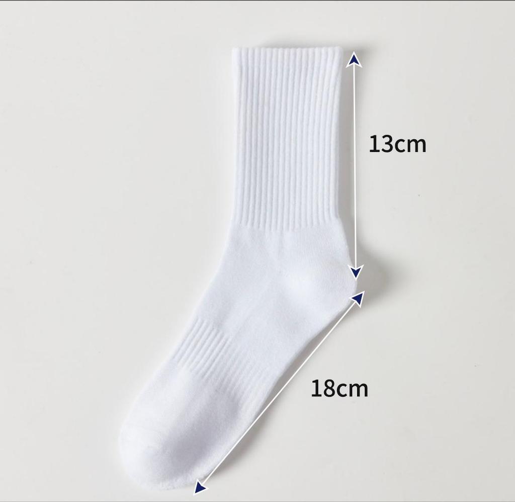 Белые длинные носки в рубчик — удобная и дышащая повседневная одежда MTNC