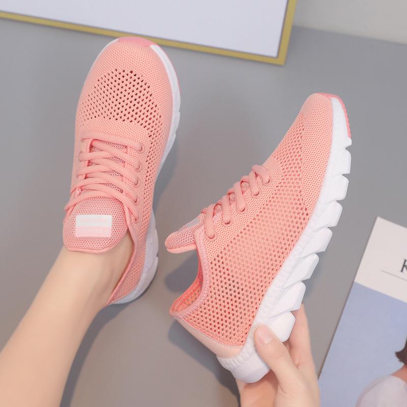 Летние новые модные женские туфли корейской версии со шнуровкой, полые дышащие спортивные и повседневные туфли с низким верхом и мягкой подошвой из сетки для студентов