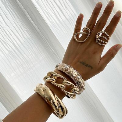 Набор браслетов из сплава в европейском и американском стиле: Неправильный стиль укладки