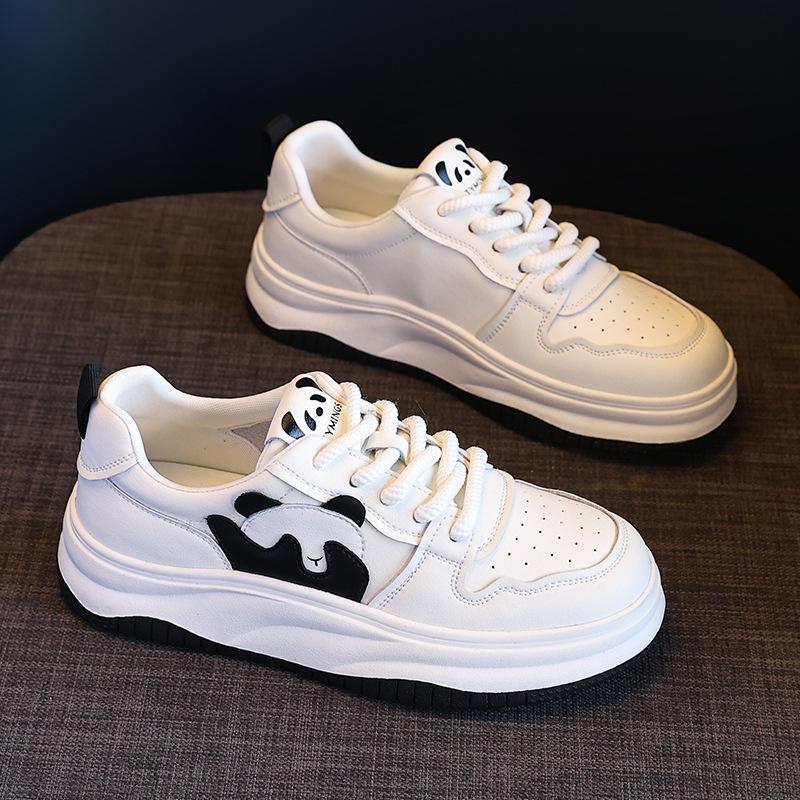 Leather platform women's new spring platform panda shoes in 2026, sports and leisure versatile board shoes