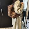 Lazy Wind Leopard Print Bag Women's 2025 New Fashion Retro Tote Bag Versatile Casual Commuter Shoulder Armpit Bag